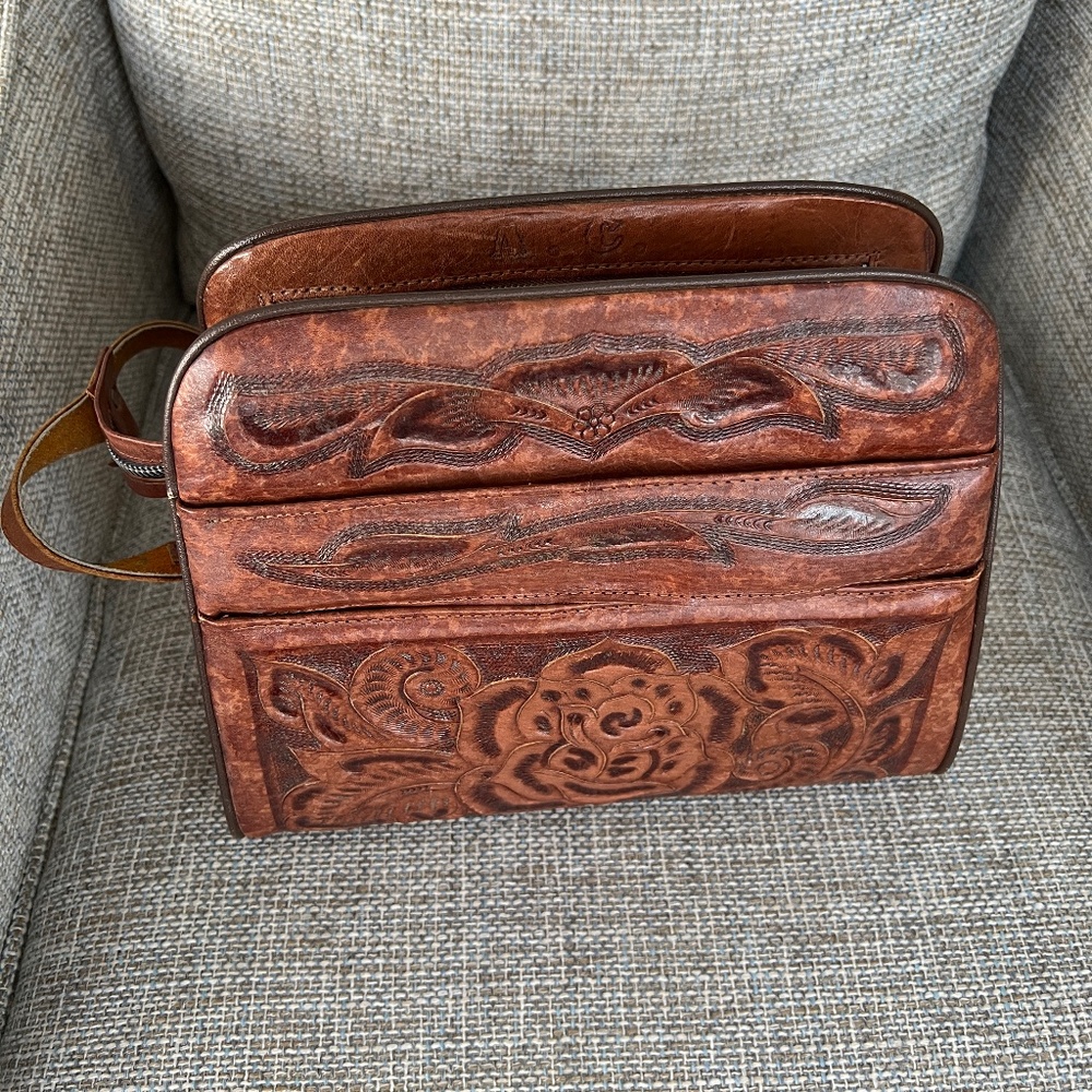 Mexican Hand-Tooled Vintage Leather Crossbody Purse